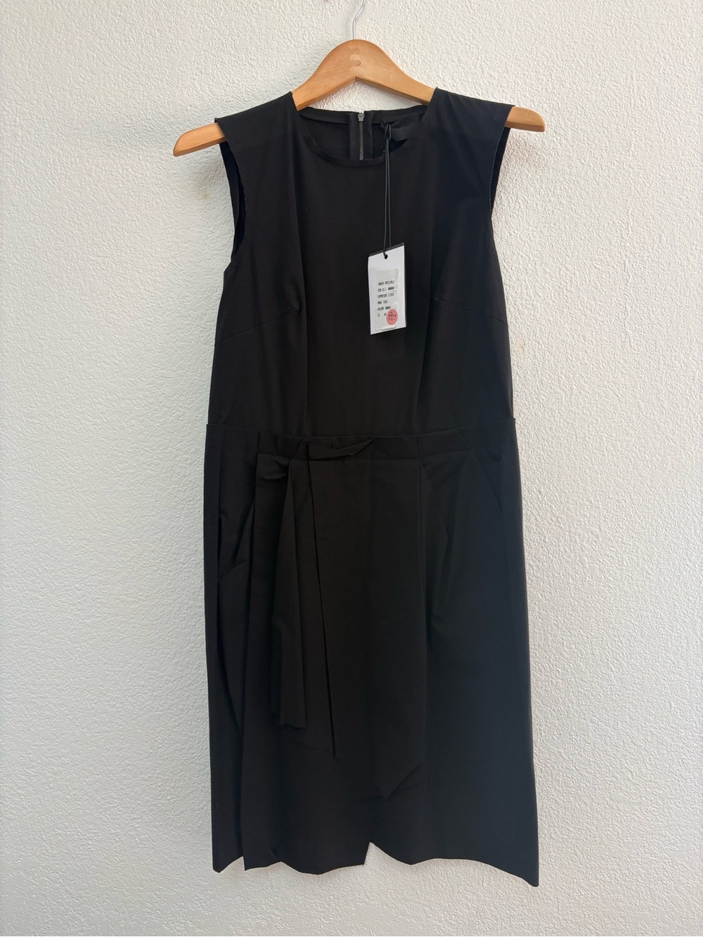 Sonia Speciale Black Sleeveless Tie-Waist Sheath Dress
